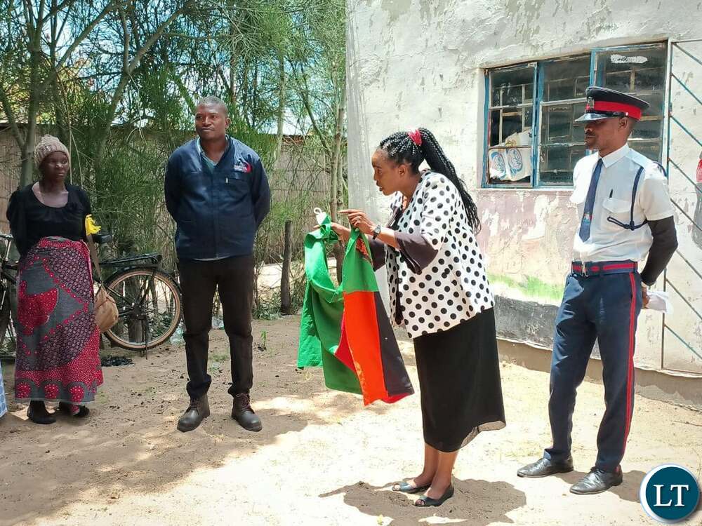 Zambia : Nalolo Farmers Start Redeeming Inputs