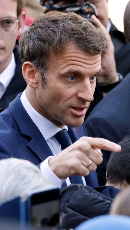 Macron Warns Rioters of Tough Punishment After Reports of Looting in France